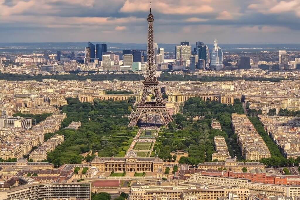 Paríž - život a práca vo Francúzsku